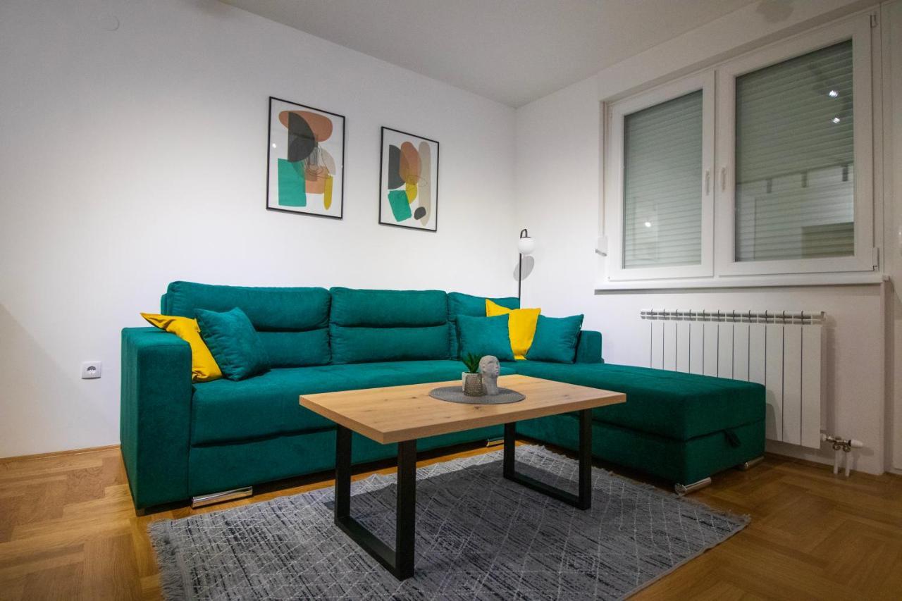 M&A Apartment-Easy Airport Lukavica Zewnętrze zdjęcie
